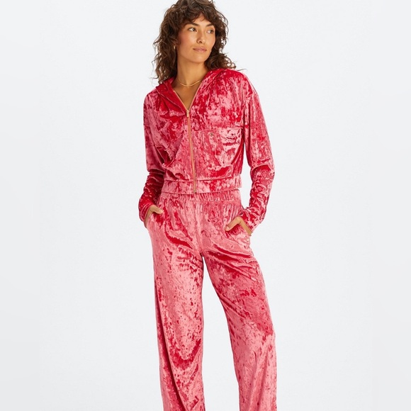 NWT Fabletics Crushed Velour Zip Up Hoodie/Strawberry Red/S(6) - Picture 4 of 5